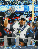 Russell Wilson Signed Seahawks 16x20 Photo (Fanatics) at PristineAuction.com
