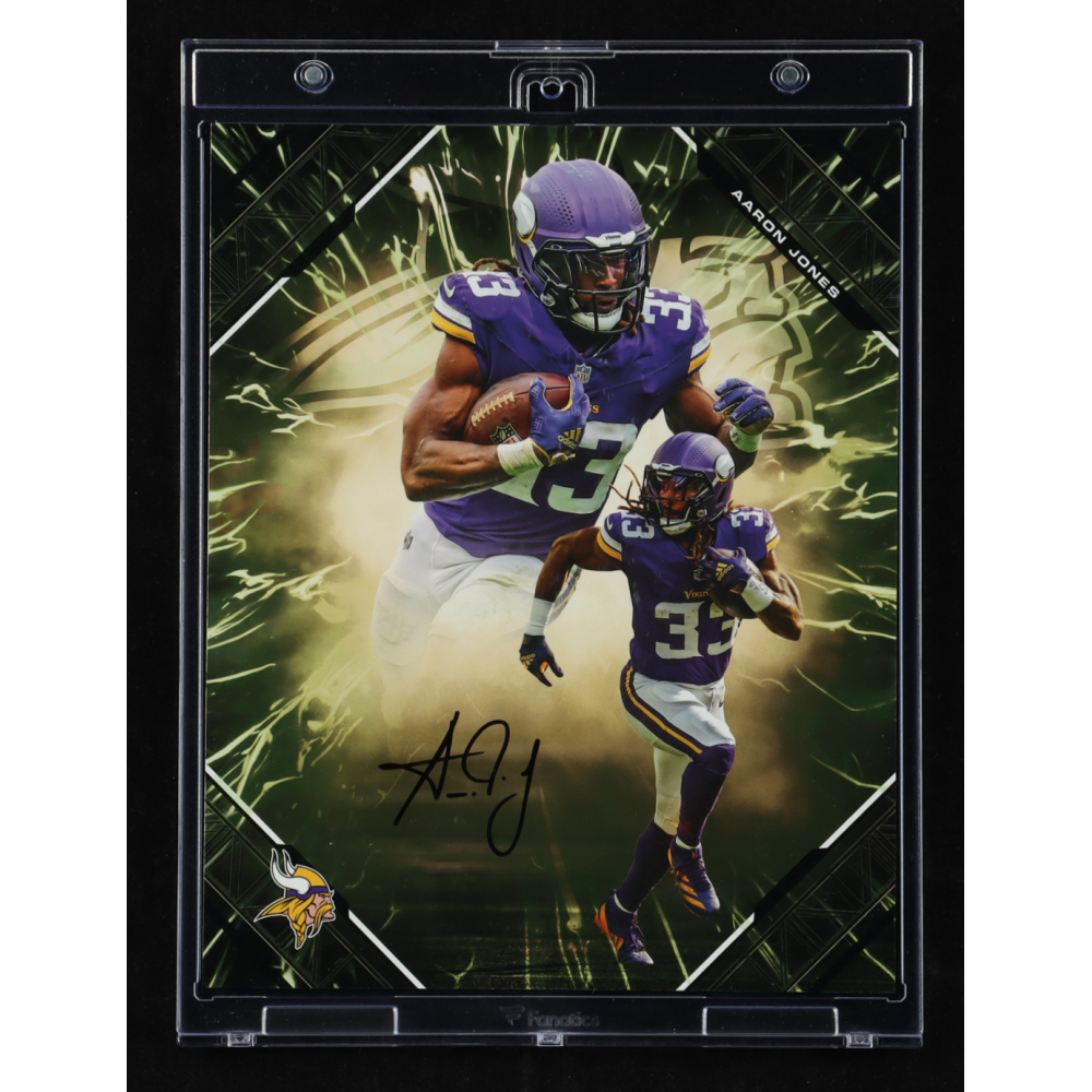 Aaron Jones Signed LE 2025 8x10 Under Wraps Emanate Autographs Green #20/50 (Fanatics) at PristineAuction.com