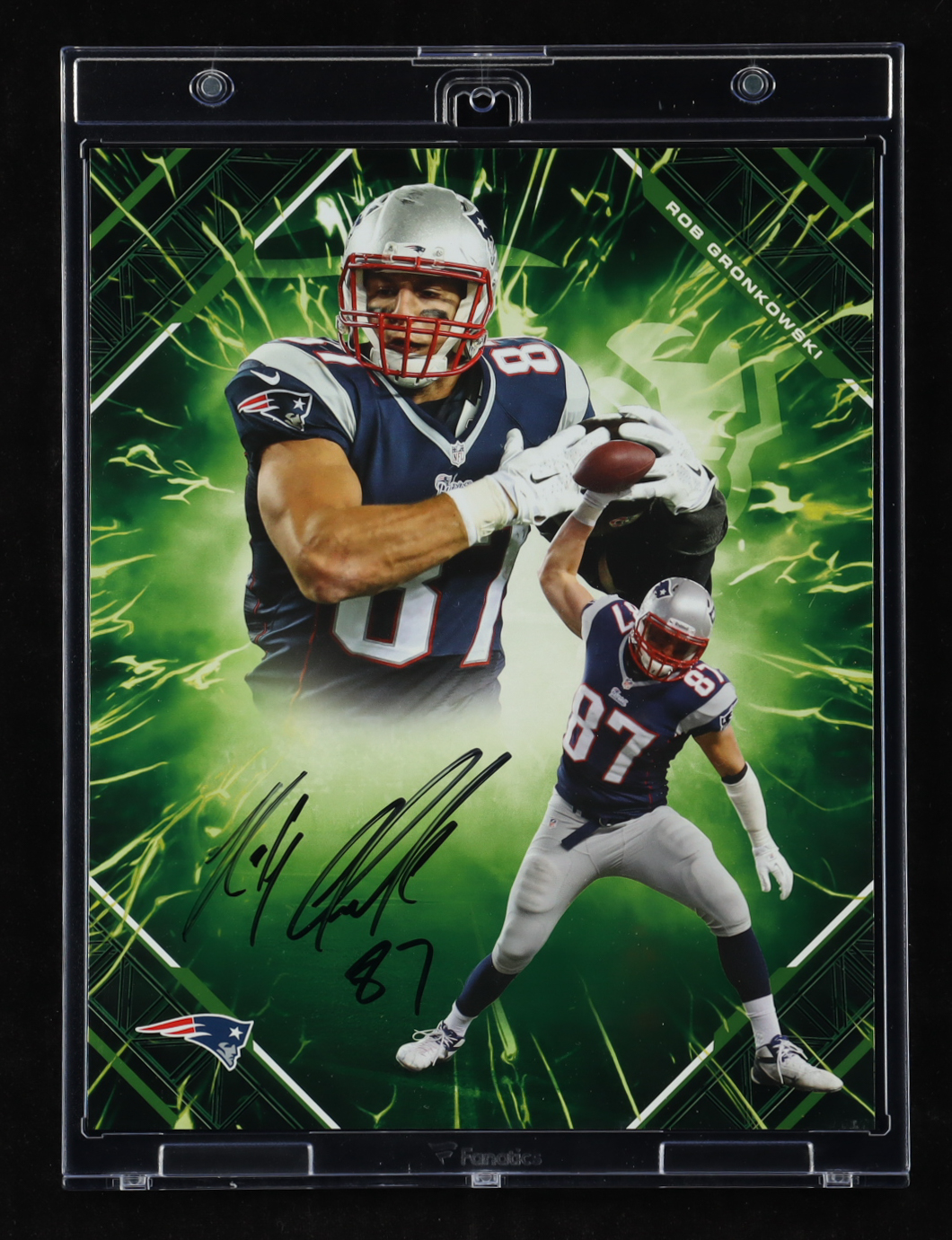 Rob Gronkowski Signed LE 2025 8x10 Under Wraps Emanate Autographs Green #93/99 (Fanatics) at PristineAuction.com Rob Gronkowski Signed LE 2025 8x10 Under Wraps Emanate Autographs Green #93/99 (Fanatics) at PristineAuction.com