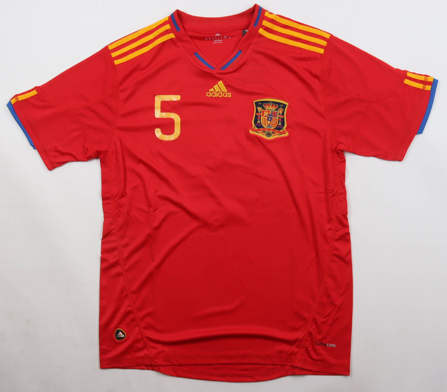 Carles Puyol Signed Spain Adidas Authentic Jersey (Beckett) at PristineAuction.com Carles Puyol Signed Spain Adidas Authentic Jersey (Beckett) at PristineAuction.com