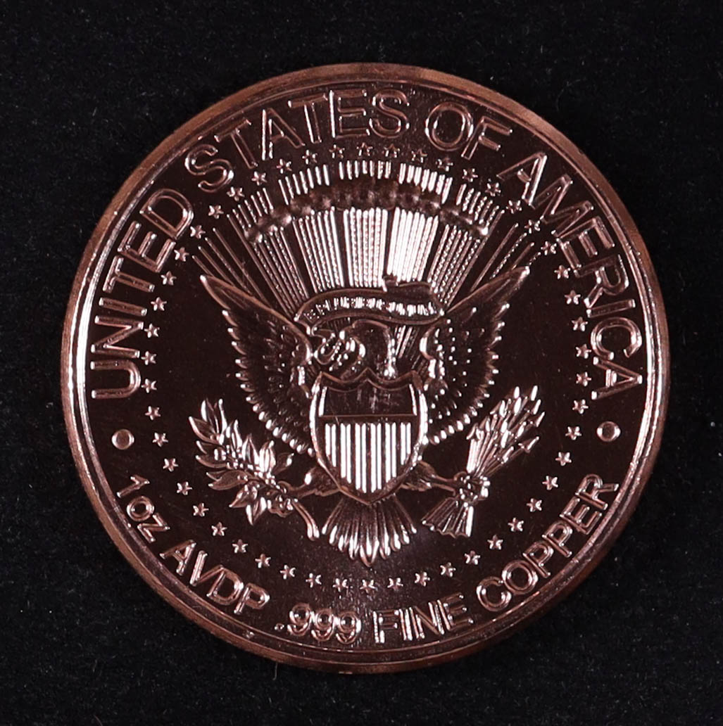 "Barack Obama 44th President of the United States" Design 1 Oz. .999 Copper Bullion Round at PristineAuction.com "Barack Obama 44th President of the United States" Design 1 Oz. .999 Copper Bullion Round at PristineAuction.com