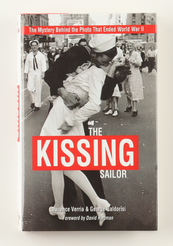 George Mendonsa Signed LE "The Kissing Sailor" Hardcover Book Inscribed "The Kissing Sailor" (PSA) at PristineAuction.com George Mendonsa Signed LE "The Kissing Sailor" Hardcover Book Inscribed "The Kissing Sailor" (PSA) at PristineAuction.com