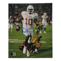 Vince Young Signed Texas Longhorns 8x10 Photo (Beckett) at PristineAuction.com