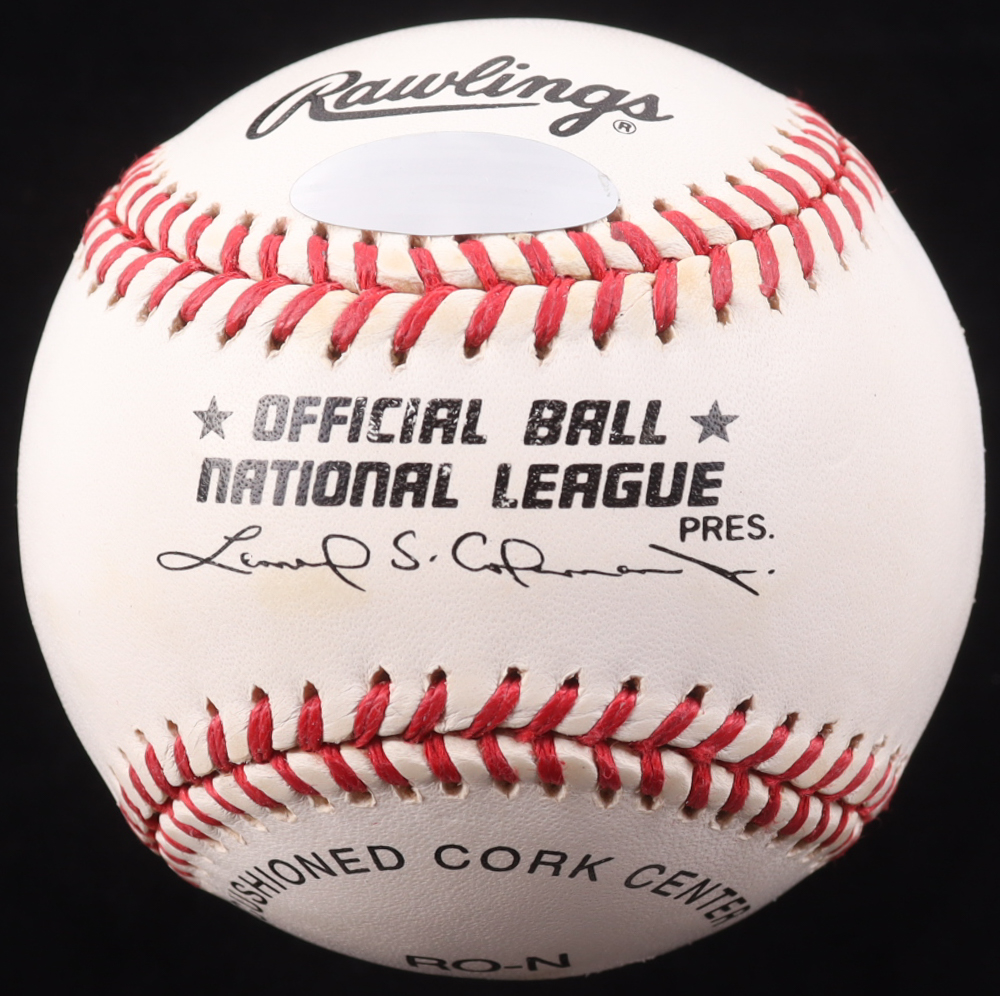 Willie Mays Signed ONL Baseball with Display Case (Steiner) at PristineAuction.com Willie Mays Signed ONL Baseball with Display Case (Steiner) at PristineAuction.com