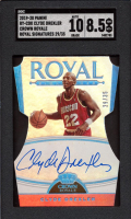 Clyde Drexler 2019-20 Crown Royale Royal Signatures #26 #29/35 (SGC 8.5 | Autograph Graded 10) at PristineAuction.com