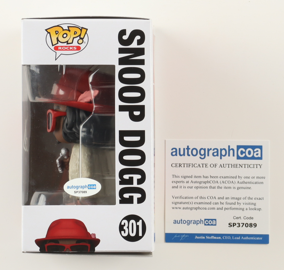 Snoop Dogg Signed #301 Funko Pop! Vinyl Figure (ACOA) at PristineAuction.com Snoop Dogg Signed #301 Funko Pop! Vinyl Figure (ACOA) at PristineAuction.com