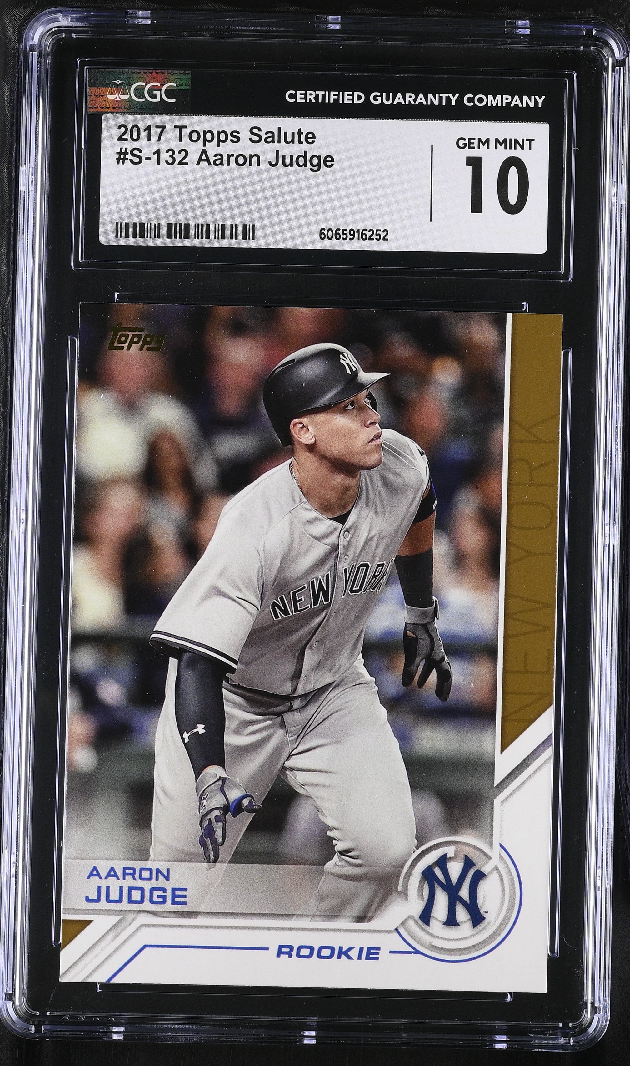 Aaron Judge 2017 Topps Salute #S-132 RC (CGC 10) at PristineAuction.com Aaron Judge 2017 Topps Salute #S-132 RC (CGC 10) at PristineAuction.com