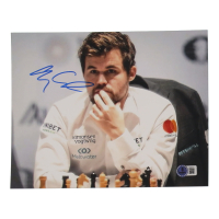 Magnus Carlsen Signed 8x10 Photo (Beckett) at PristineAuction.com