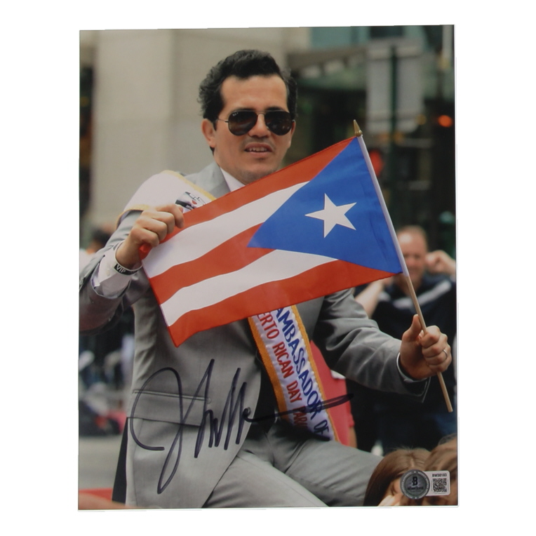 John Leguizamo Signed 8x10 Photo (Beckett) at PristineAuction.com John Leguizamo Signed 8x10 Photo (Beckett) at PristineAuction.com