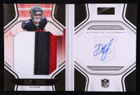 Drake London 2022 Panini Playbook Gold #207 Jersey Autograph #76/99 RC at PristineAuction.com