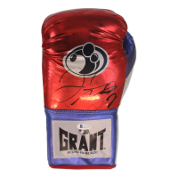 Floyd Mayweather Jr. Signed Grant Boxing Glove (Beckett) at PristineAuction.com