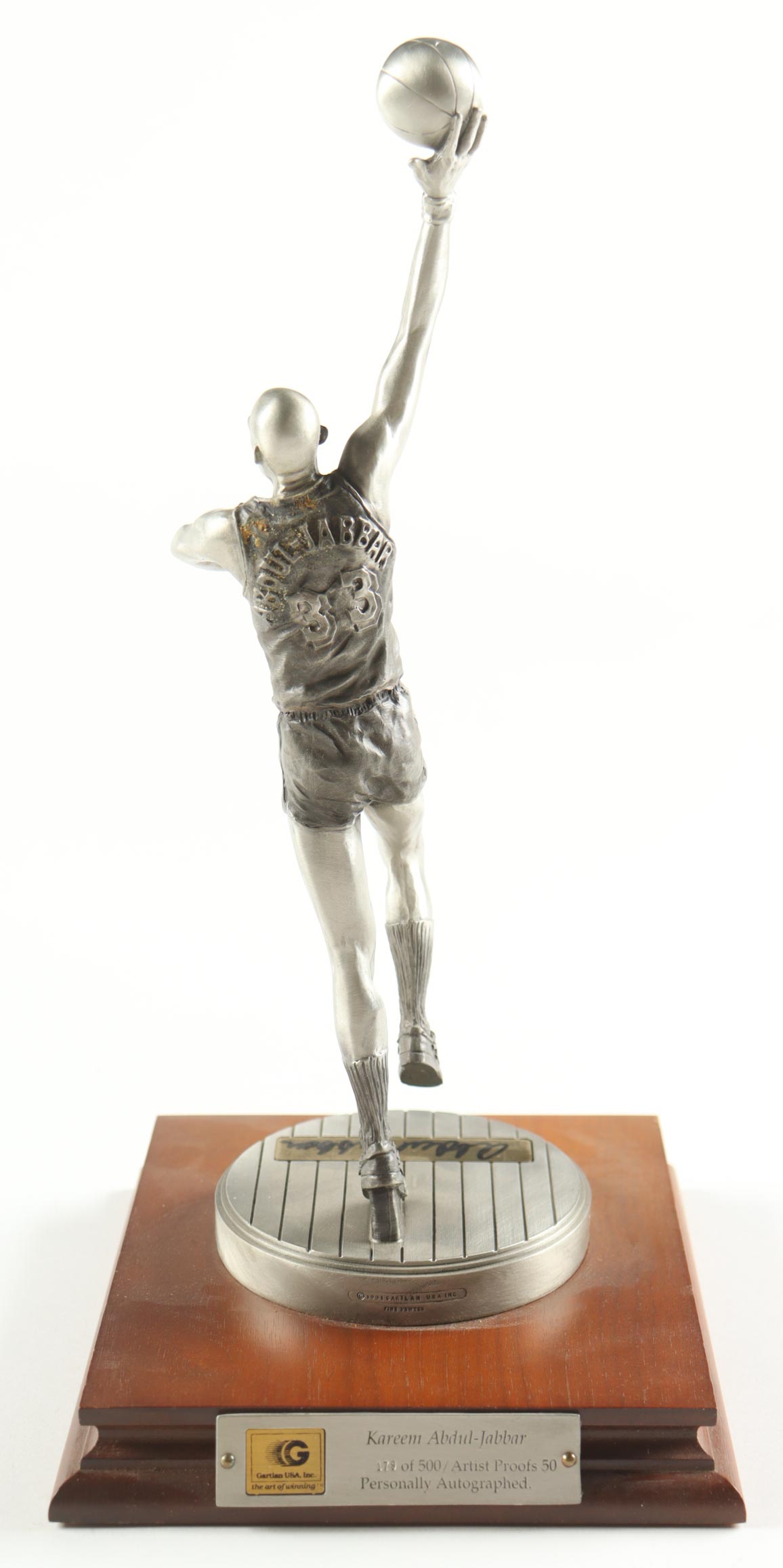 Kareem Abdul-Jabbar Signed LE "Skyhook" Pewter Figurine (Gartlan USA) at PristineAuction.com Kareem Abdul-Jabbar Signed LE "Skyhook" Pewter Figurine (Gartlan USA) at PristineAuction.com