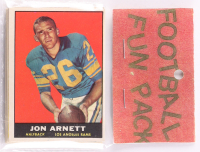 1961 Topps Football Card Fun Pack with (10) Cards at PristineAuction.com