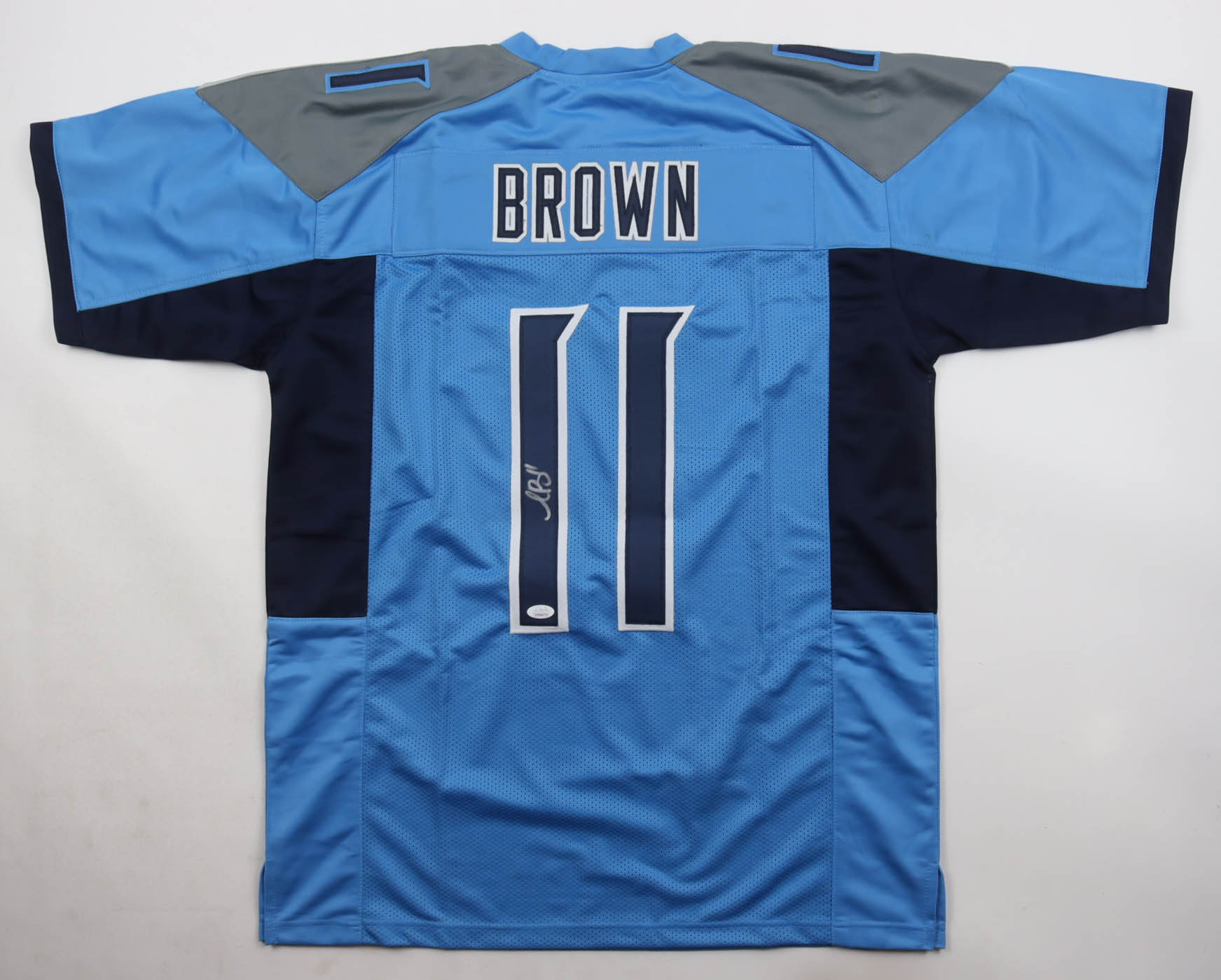 A. J. Brown Signed Jersey (JSA) at PristineAuction.com A. J. Brown Signed Jersey (JSA) at PristineAuction.com