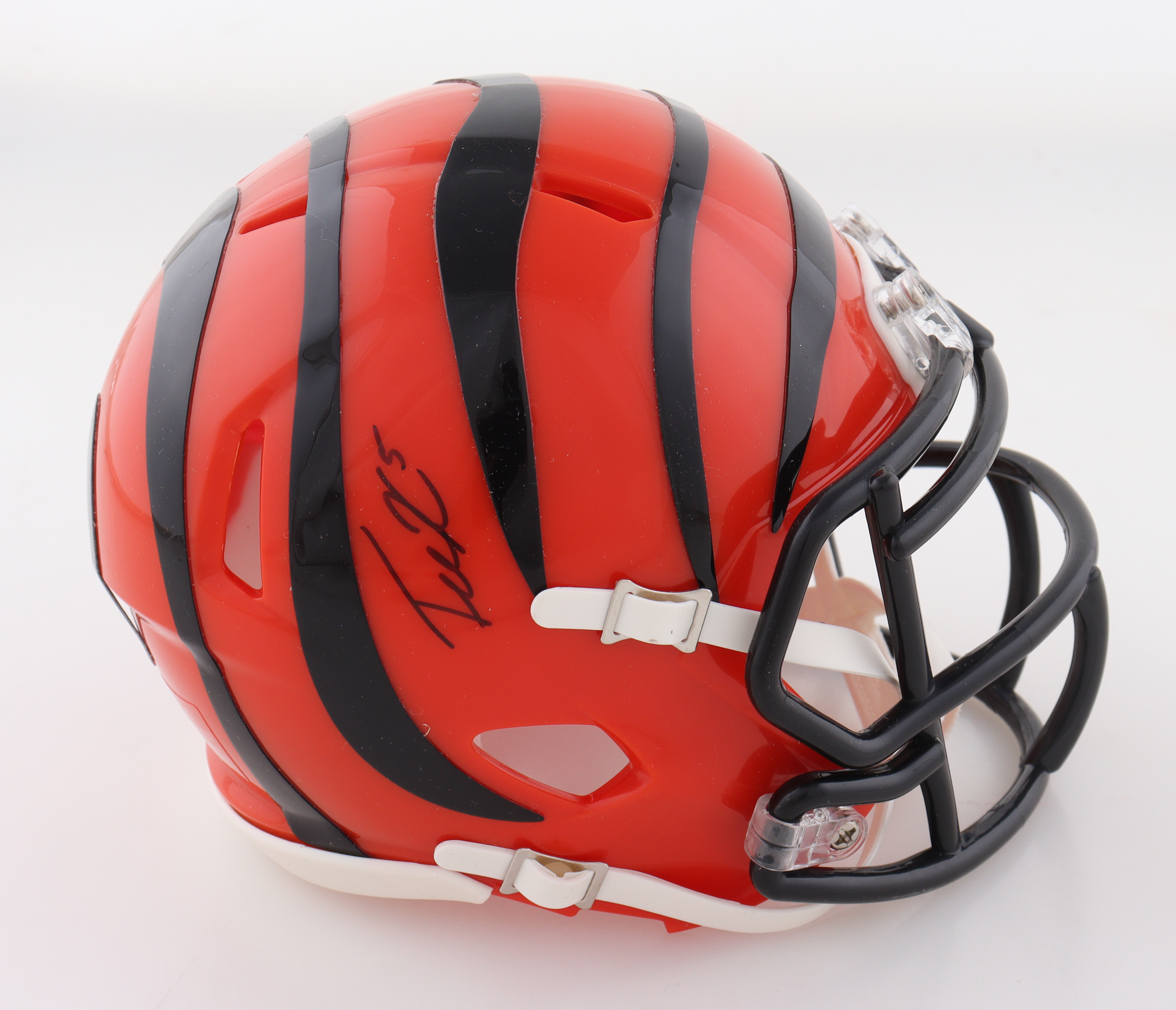 Tee Higgins Signed Bengals Speed Mini Helmet (Beckett) at PristineAuction.com Tee Higgins Signed Bengals Speed Mini Helmet (Beckett) at PristineAuction.com