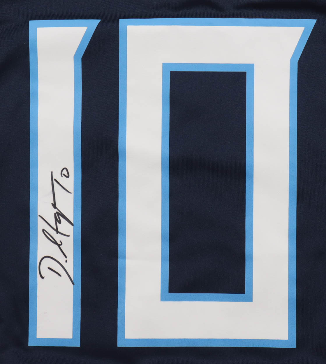 DeAndre Hopkins Signed Titans Nike Authentic Jersey (Beckett) at PristineAuction.com DeAndre Hopkins Signed Titans Nike Authentic Jersey (Beckett) at PristineAuction.com