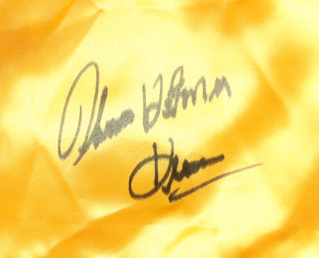 Thomas Hearns Signed Boxing Trunks Inscribed "Hitman" (Beckett) at PristineAuction.com Thomas Hearns Signed Boxing Trunks Inscribed "Hitman" (Beckett) at PristineAuction.com