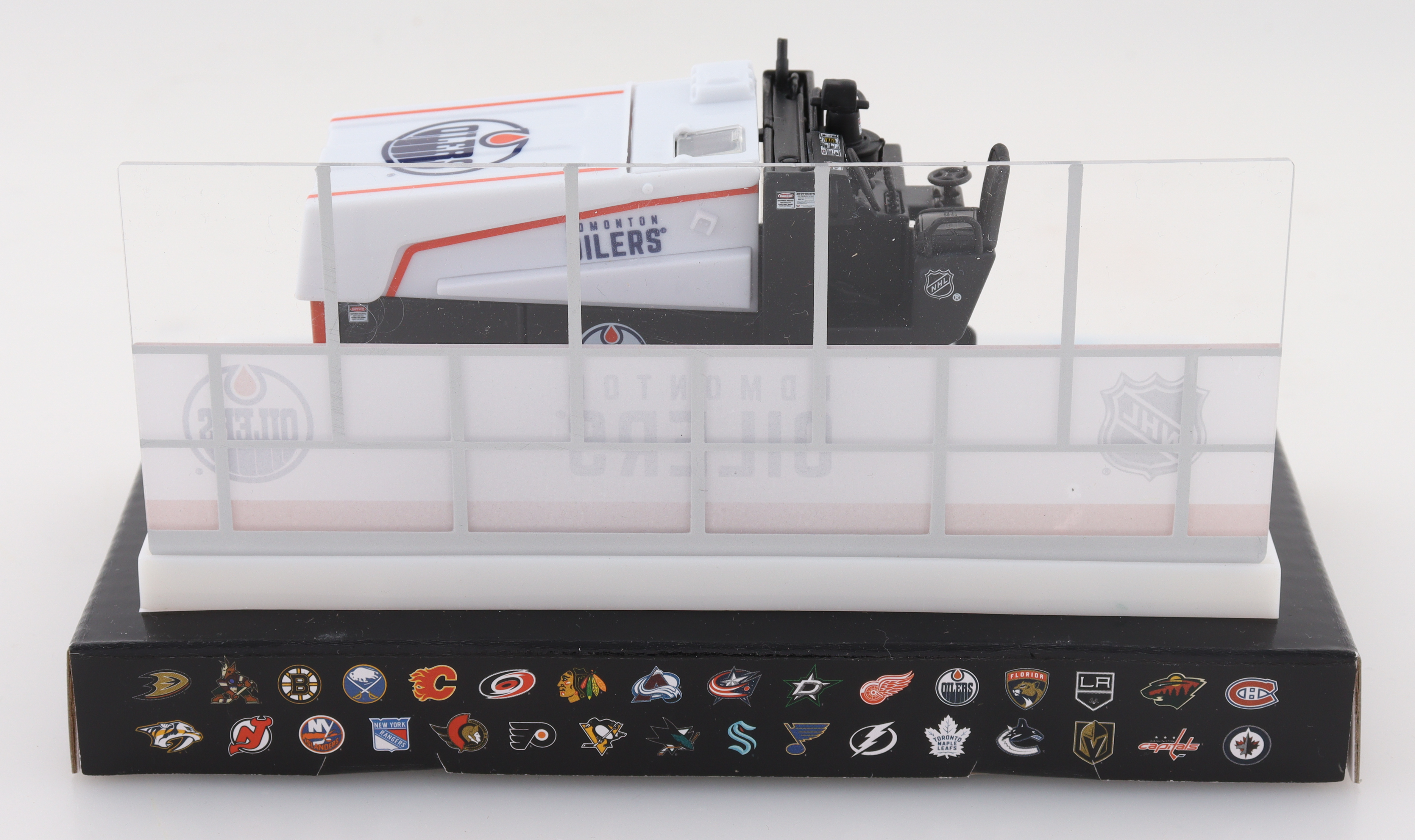 Jari Kurri Signed Oilers Mini Zamboni Inscribed "HOF '01" (Schwartz) at PristineAuction.com Jari Kurri Signed Oilers Mini Zamboni Inscribed "HOF '01" (Schwartz) at PristineAuction.com