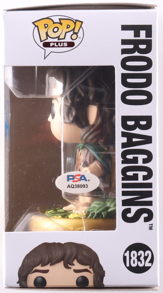 Elijah Wood Signed "The Lord of the Rings" #1832 Frodo Baggins Funko Pop! Vinyl Figure (PSA) at PristineAuction.com Elijah Wood Signed "The Lord of the Rings" #1832 Frodo Baggins Funko Pop! Vinyl Figure (PSA) at PristineAuction.com