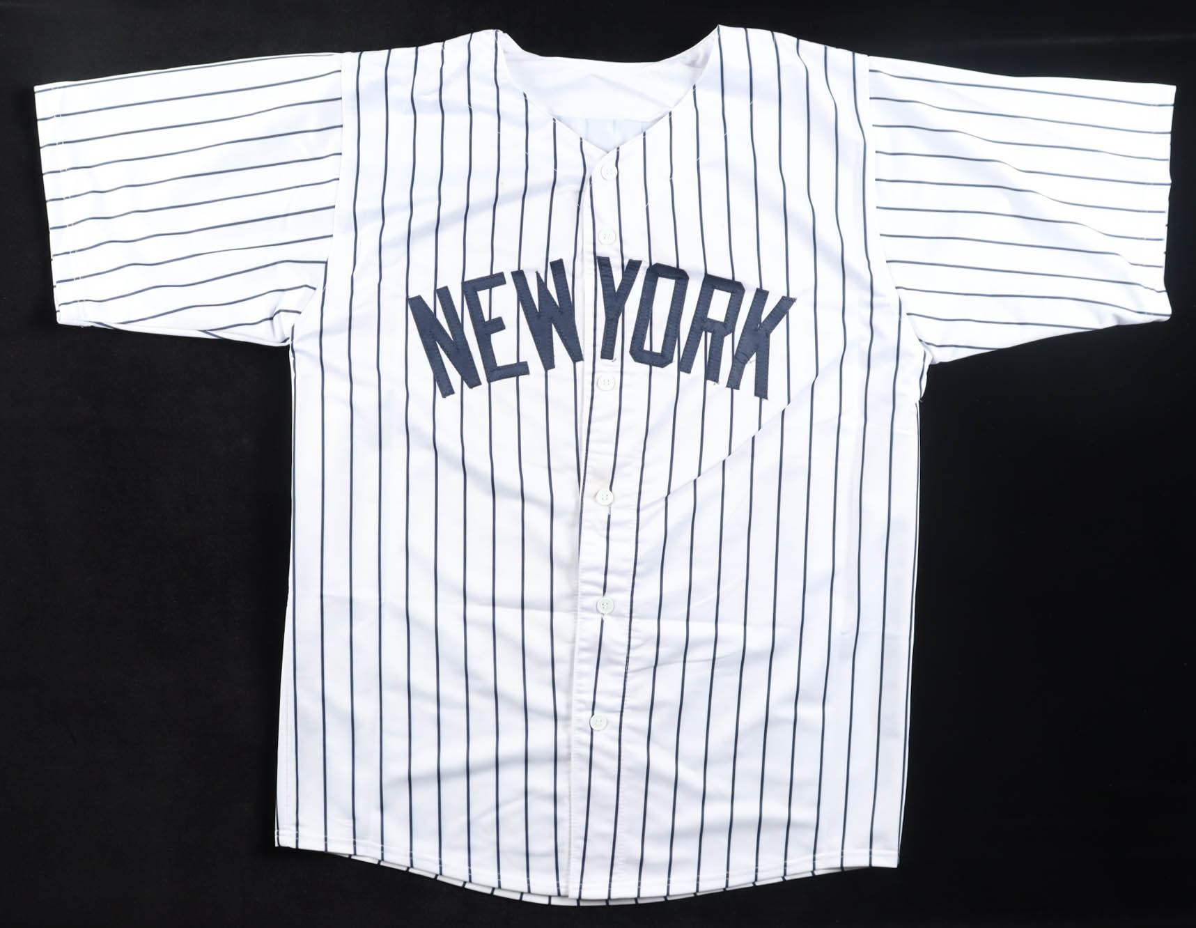 Darryl Strawberry Signed Jersey (JSA) at PristineAuction.com Darryl Strawberry Signed Jersey (JSA) at PristineAuction.com