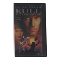 Kevin Sorbo Signed "Kull The Conqueror" VHS Cover Insert (JSA) at PristineAuction.com