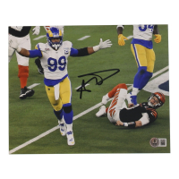 Aaron Donald Signed Rams 8x10 Photo (Beckett) at PristineAuction.com