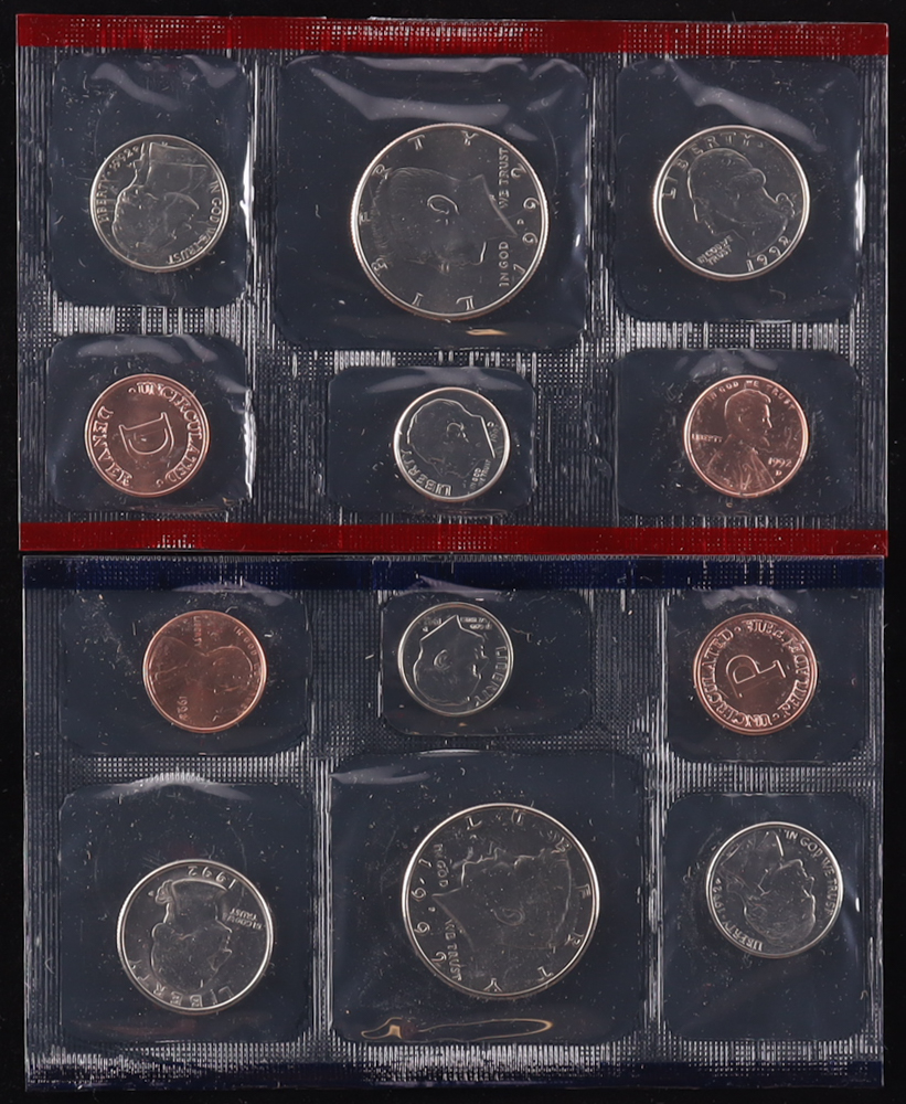 1992 Uncirculated United States Mint (12) Coin Set at PristineAuction.com 1992 Uncirculated United States Mint (12) Coin Set at PristineAuction.com