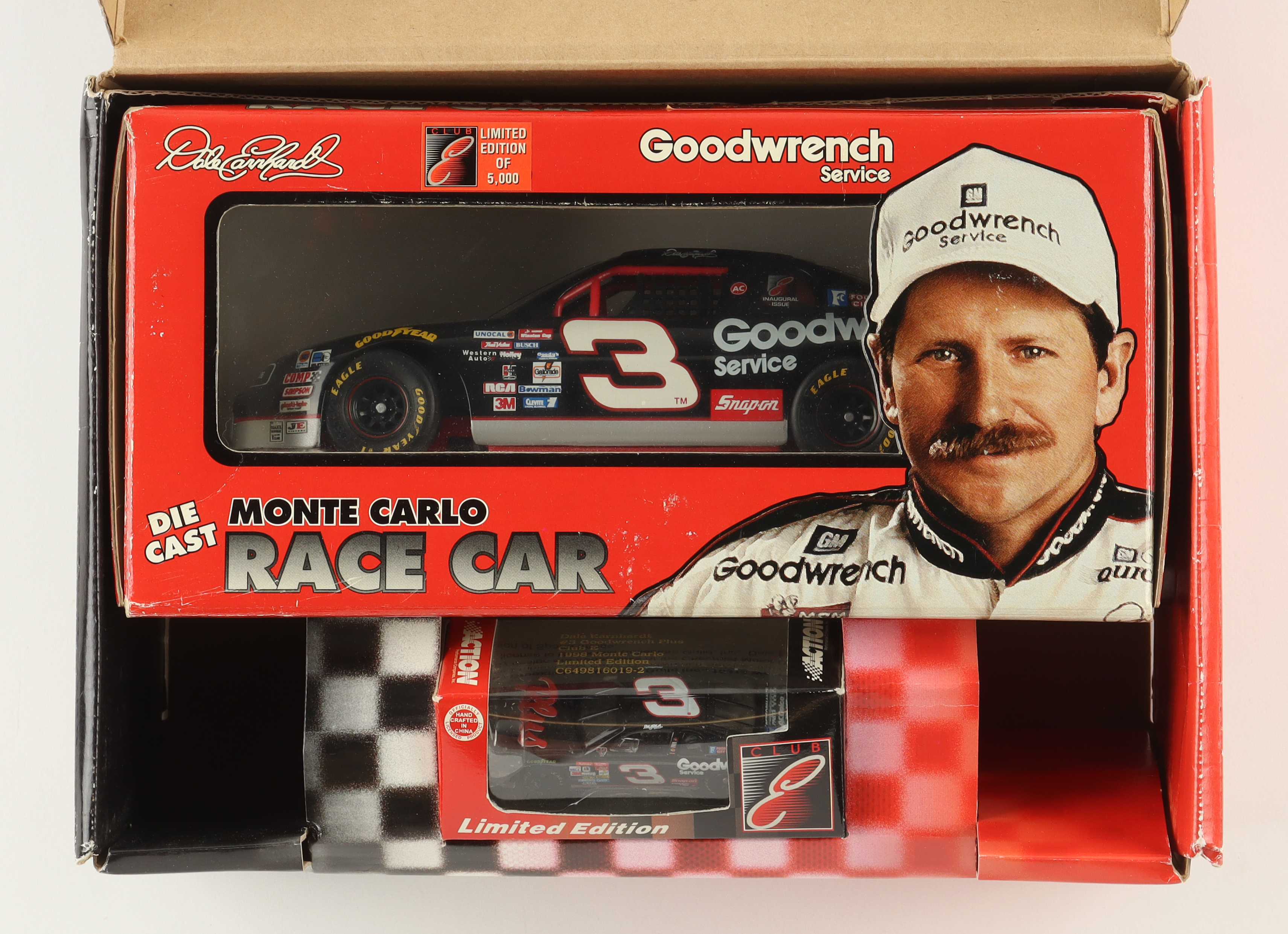 Dale Earnhardt 1998 LE NASCAR #3 Goodwrench Monte Carlo - 1:24 & 1:64 Die-cast Two Car Set at PristineAuction.com Dale Earnhardt 1998 LE NASCAR #3 Goodwrench Monte Carlo - 1:24 & 1:64 Die-cast Two Car Set at PristineAuction.com