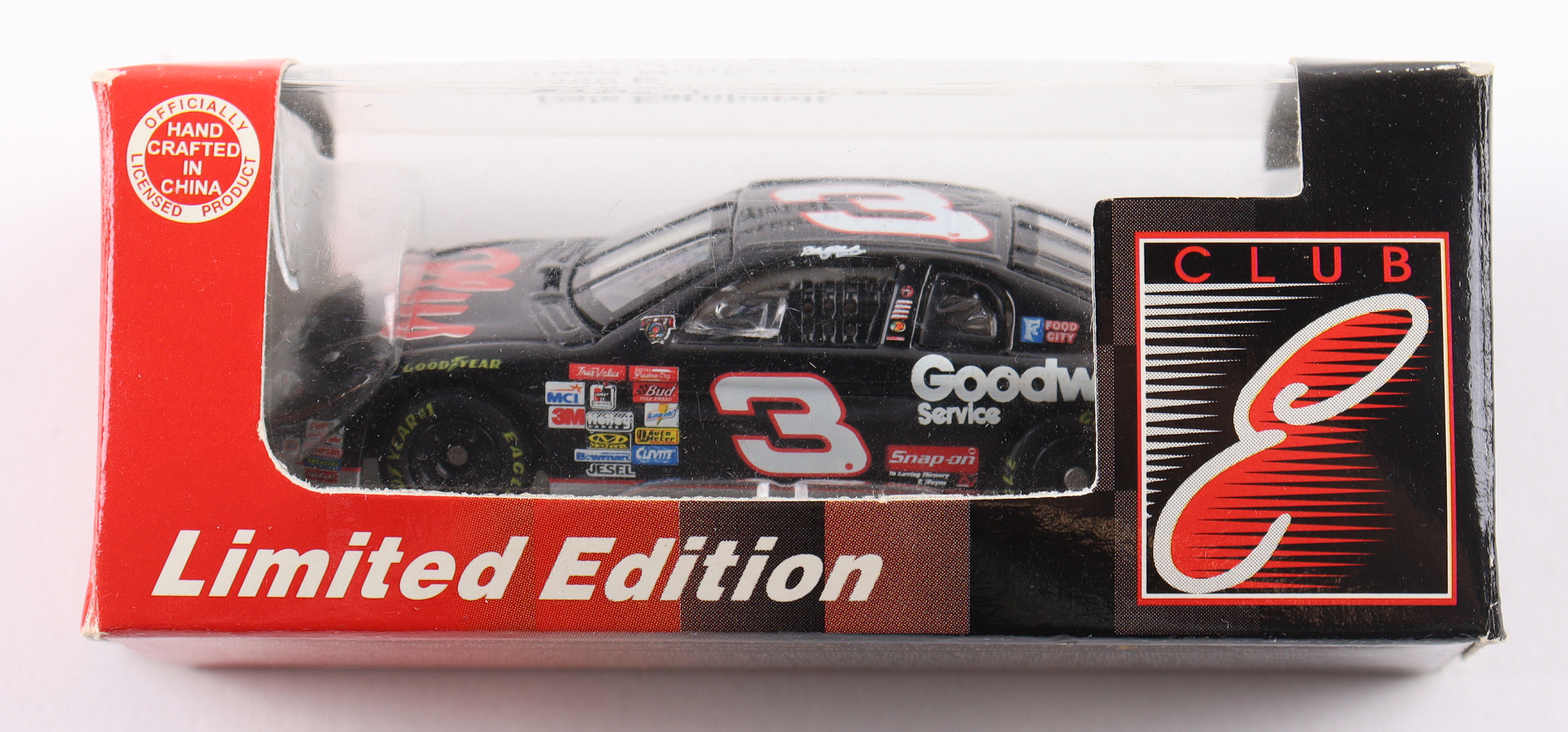 Dale Earnhardt 1998 LE NASCAR #3 Goodwrench Monte Carlo - 1:24 & 1:64 Die-cast Two Car Set at PristineAuction.com Dale Earnhardt 1998 LE NASCAR #3 Goodwrench Monte Carlo - 1:24 & 1:64 Die-cast Two Car Set at PristineAuction.com