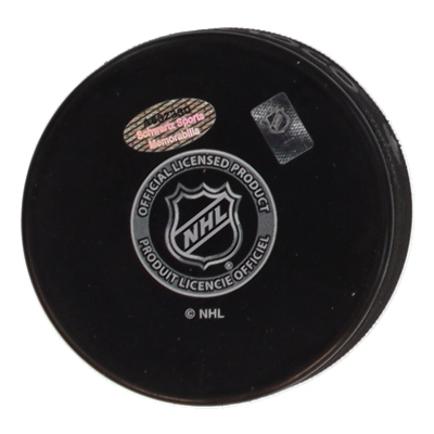 Chris Chelios Signed Blackhawks Logo Hockey Puck Inscribed "HOF 2013" (Schwartz) at PristineAuction.com Chris Chelios Signed Blackhawks Logo Hockey Puck Inscribed "HOF 2013" (Schwartz) at PristineAuction.com