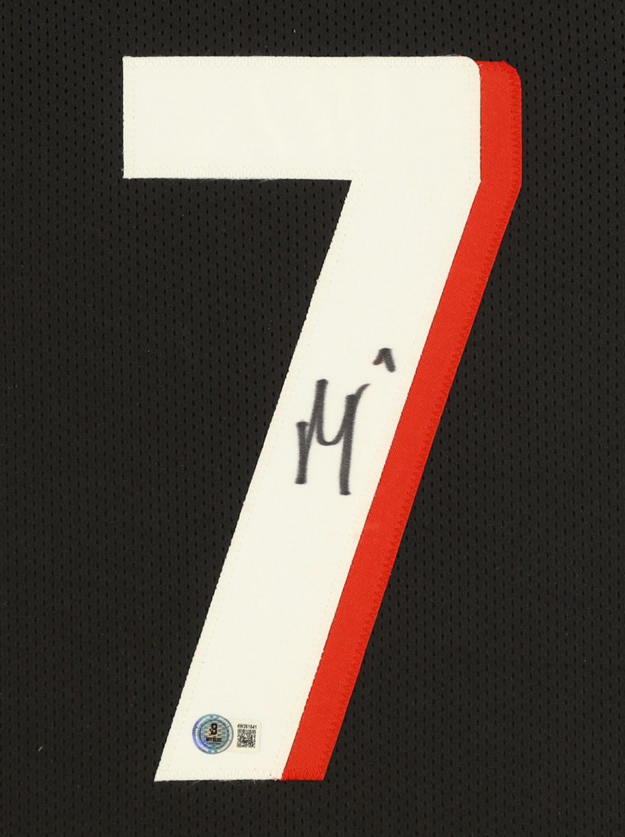 Bijan Robinson Signed Custom Framed Jersey Display (Beckett) at PristineAuction.com Bijan Robinson Signed Custom Framed Jersey Display (Beckett) at PristineAuction.com