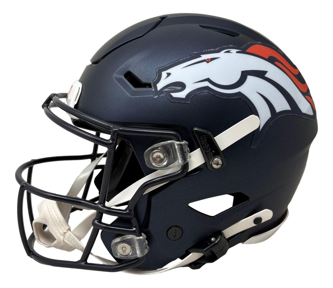 John Elway Signed Broncos Full-Size Authentic On-Field Speedflex Helmet (Beckett) at PristineAuction.com John Elway Signed Broncos Full-Size Authentic On-Field Speedflex Helmet (Beckett) at PristineAuction.com