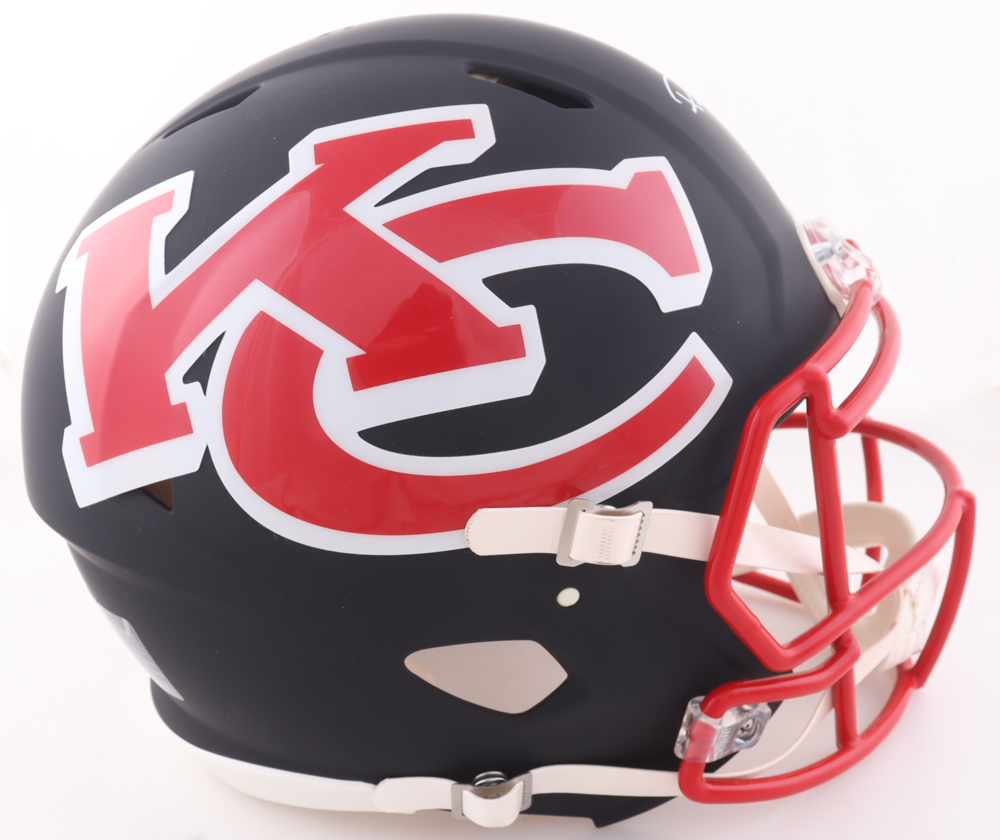 Patrick Mahomes II Signed Chiefs Full-Size Authentic On-Field AMP Alternate Speed Helmet (Beckett) at PristineAuction.com Patrick Mahomes II Signed Chiefs Full-Size Authentic On-Field AMP Alternate Speed Helmet (Beckett) at PristineAuction.com