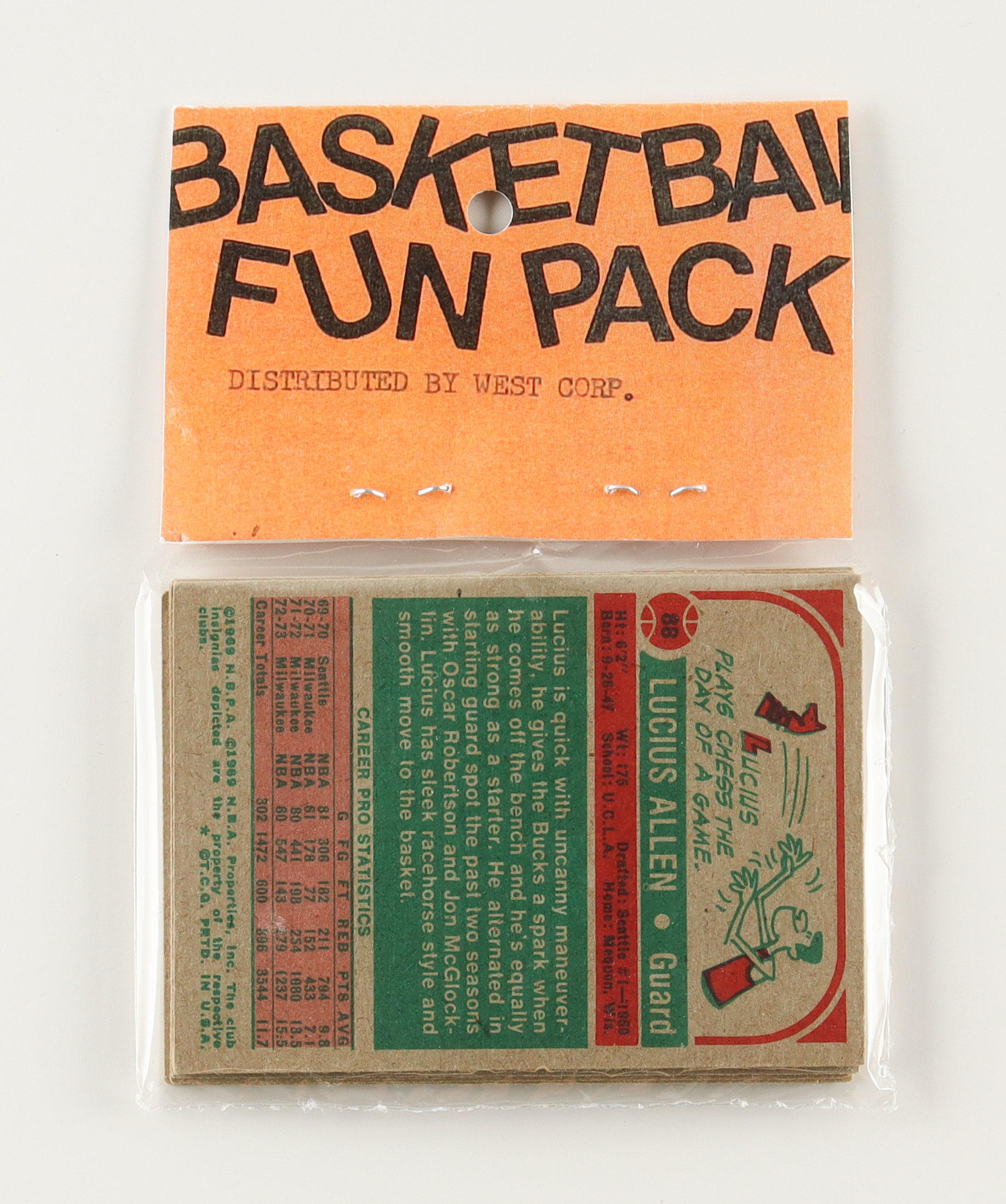 1973-74 Topps Basketball Card Fun Pack with (10) Cards at PristineAuction.com 1973-74 Topps Basketball Card Fun Pack with (10) Cards at PristineAuction.com