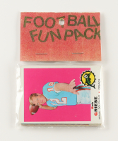 1969 Topps Football Card Fun Pack with (10) Cards at PristineAuction.com