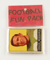 1961 Topps Football Card Fun Pack with (10) Cards at PristineAuction.com