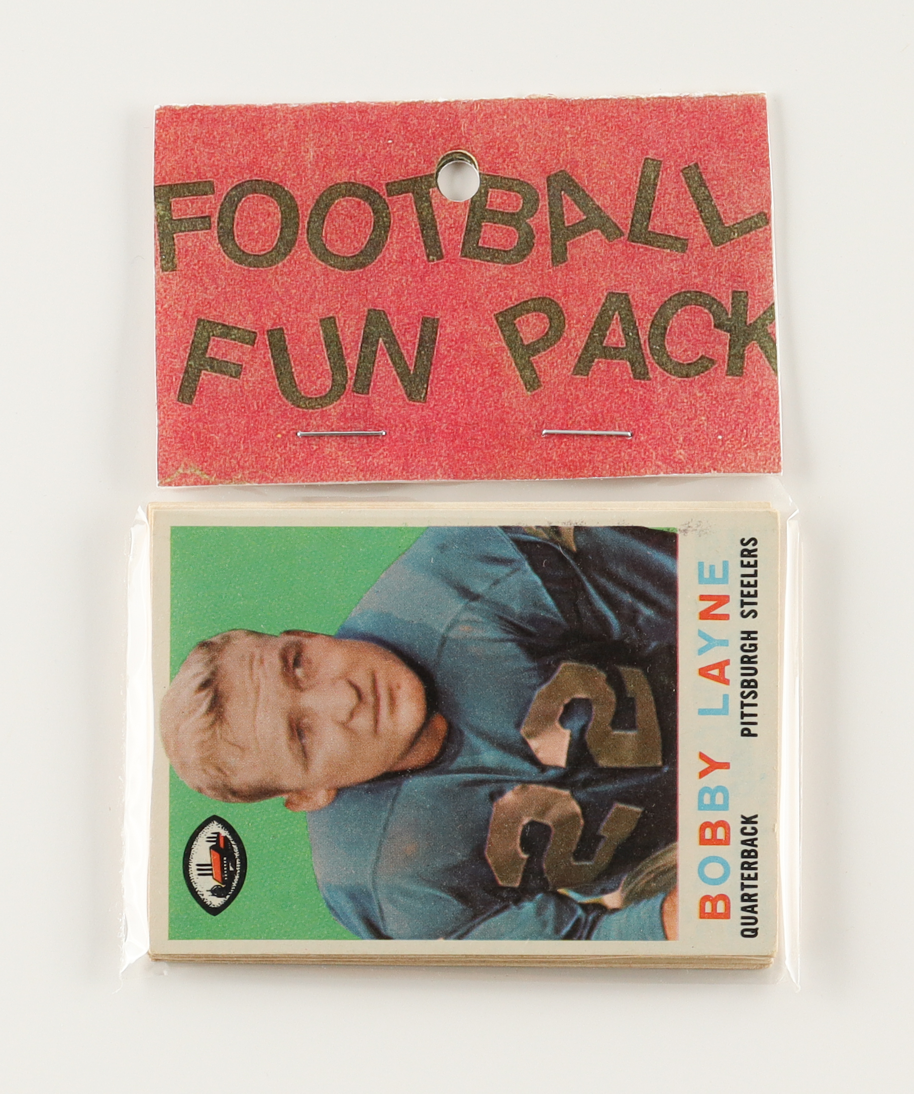 1959 Topps Football Card Fun Pack with (10) Cards at PristineAuction.com 1959 Topps Football Card Fun Pack with (10) Cards at PristineAuction.com