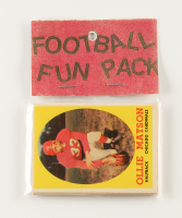 1958 Topps Football Card Fun Pack with (10) Cards at PristineAuction.com