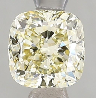 1.09 Carats Lab Grown FANCY LIGHT YELLOW Diamond Loose VS2 | IGI Cert at PristineAuction.com