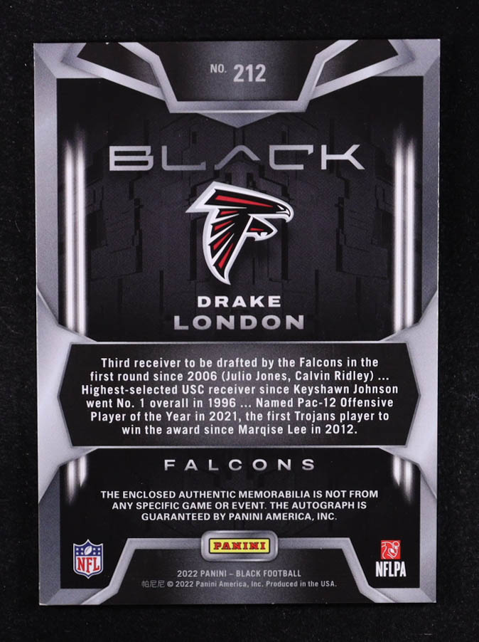 Drake London 2022 Panini Black Rookie Patch Autographs Emerald #212 #11/25 RC at PristineAuction.com Drake London 2022 Panini Black Rookie Patch Autographs Emerald #212 #11/25 RC at PristineAuction.com