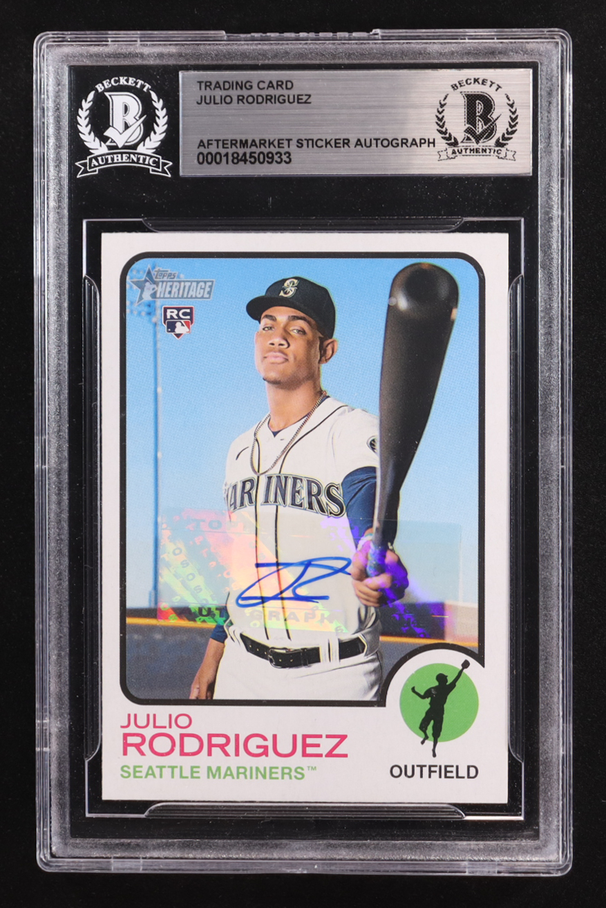 Julio Rodriguez Signed 2022 Topps Heritage #700 RC (BGS) at PristineAuction.com Julio Rodriguez Signed 2022 Topps Heritage #700 RC (BGS) at PristineAuction.com