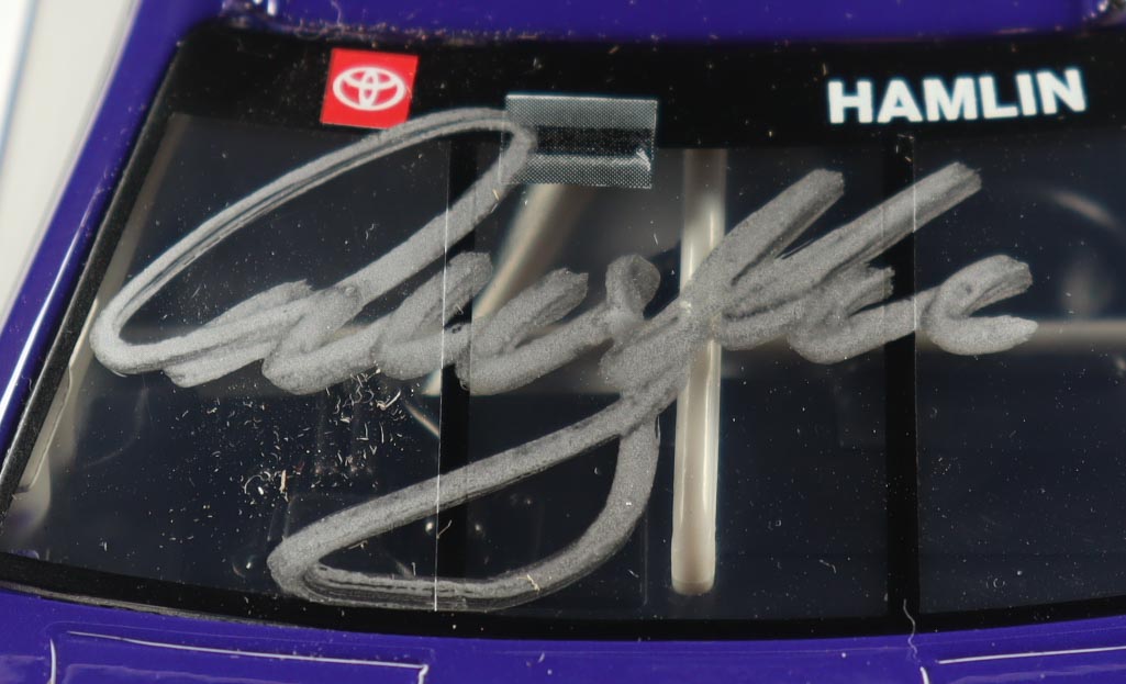 Denny Hamlin Signed 2022 #11 FedEx Express | 1:24 Diecast Car (PA) at PristineAuction.com Denny Hamlin Signed 2022 #11 FedEx Express | 1:24 Diecast Car (PA) at PristineAuction.com