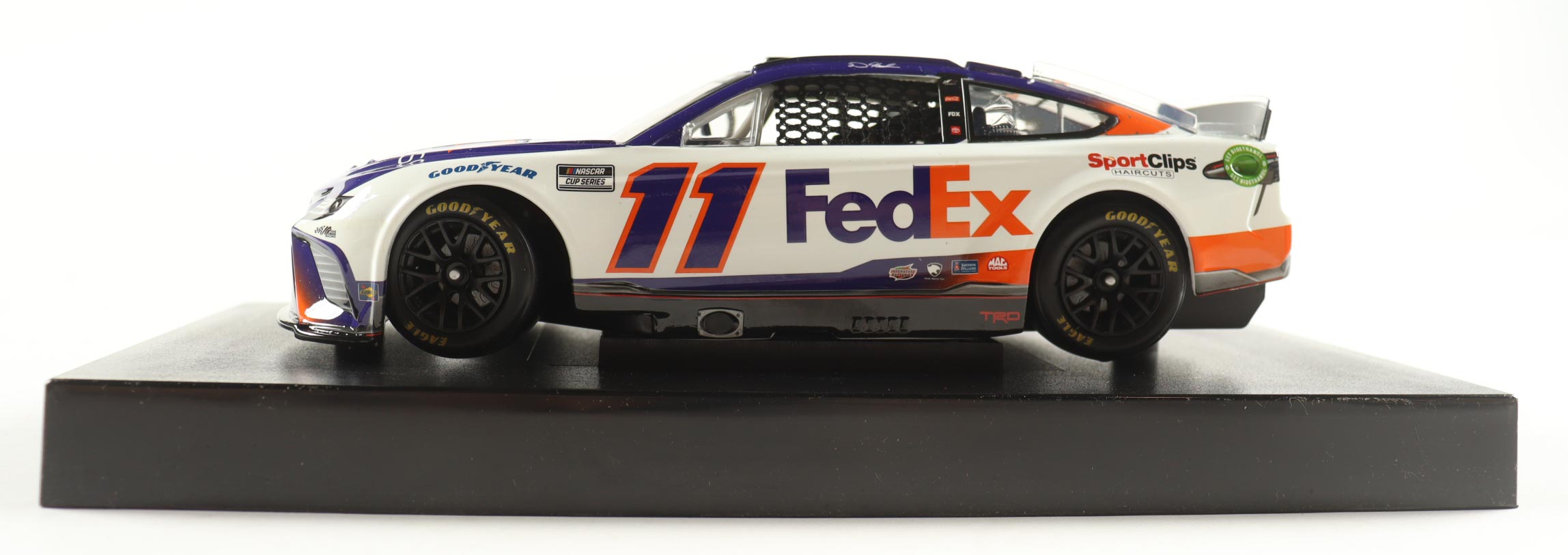 Denny Hamlin Signed 2022 #11 FedEx Express | 1:24 Diecast Car (PA) at PristineAuction.com Denny Hamlin Signed 2022 #11 FedEx Express | 1:24 Diecast Car (PA) at PristineAuction.com