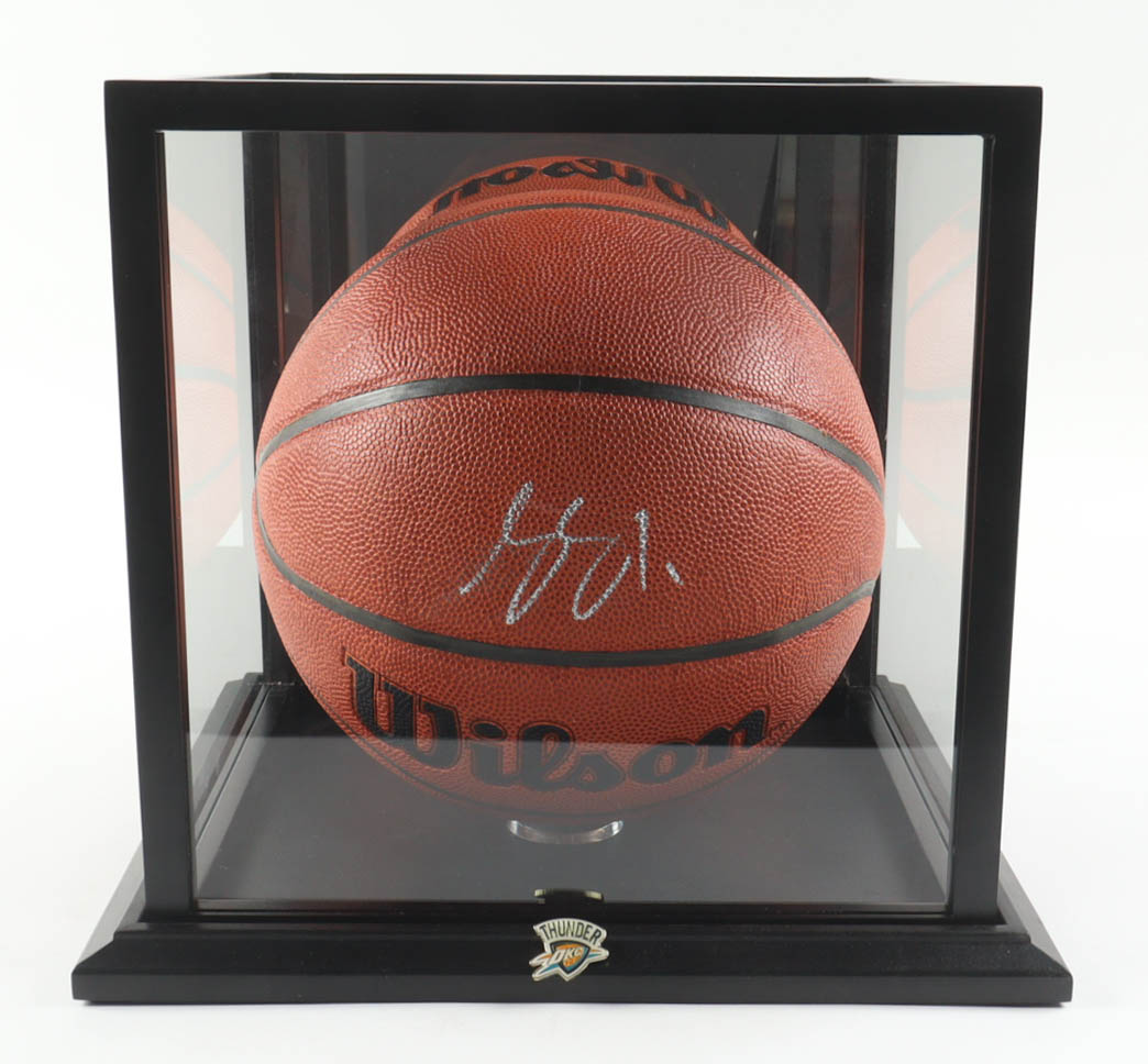 Shai Gilgeous-Alexander Signed Basketball With Display Case (PSA) at PristineAuction.com Shai Gilgeous-Alexander Signed Basketball With Display Case (PSA) at PristineAuction.com