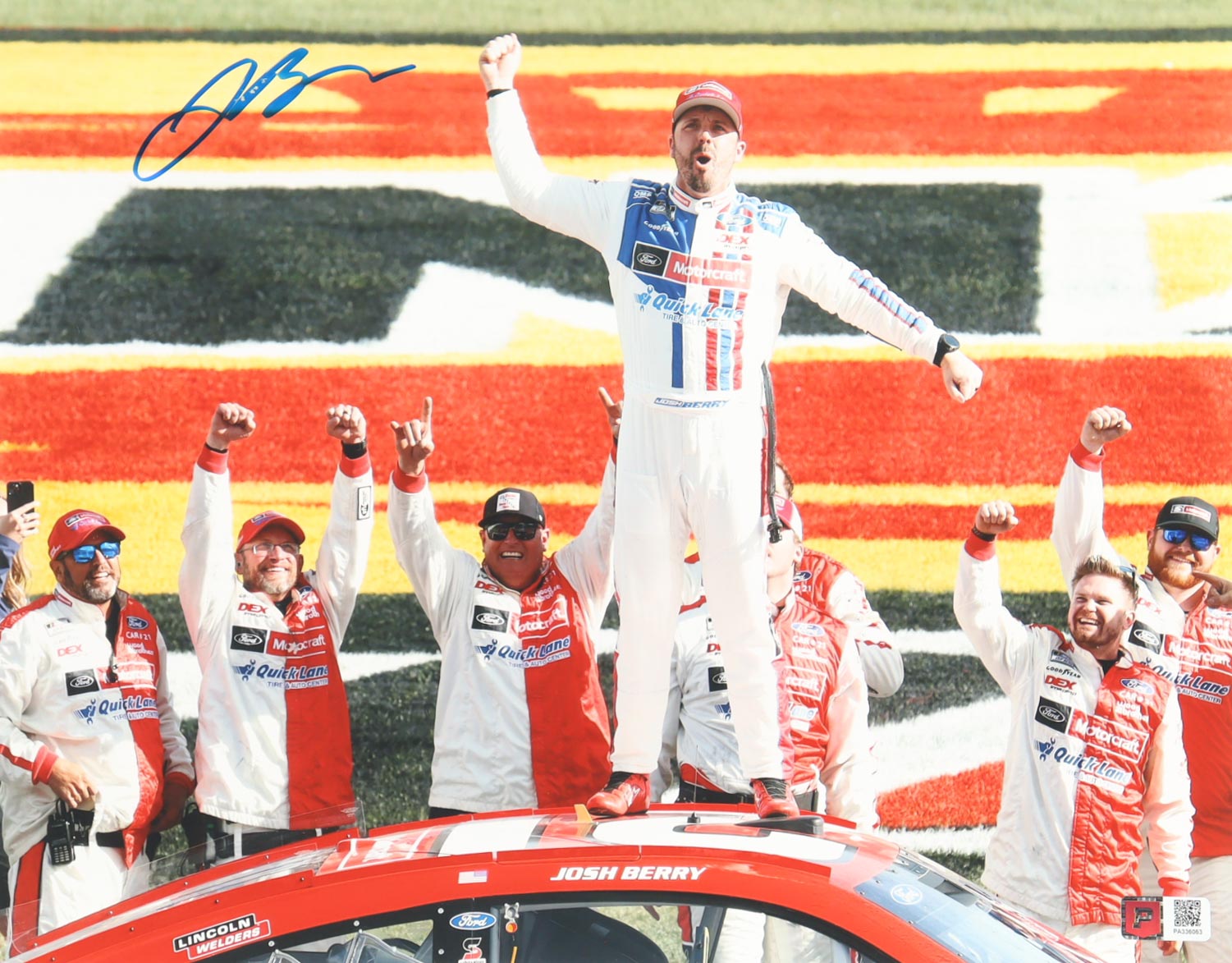 Josh Berry Signed Nascar Las Vegas Win 2025 11x14 Photo (PA) at PristineAuction.com Josh Berry Signed Nascar Las Vegas Win 2025 11x14 Photo (PA) at PristineAuction.com