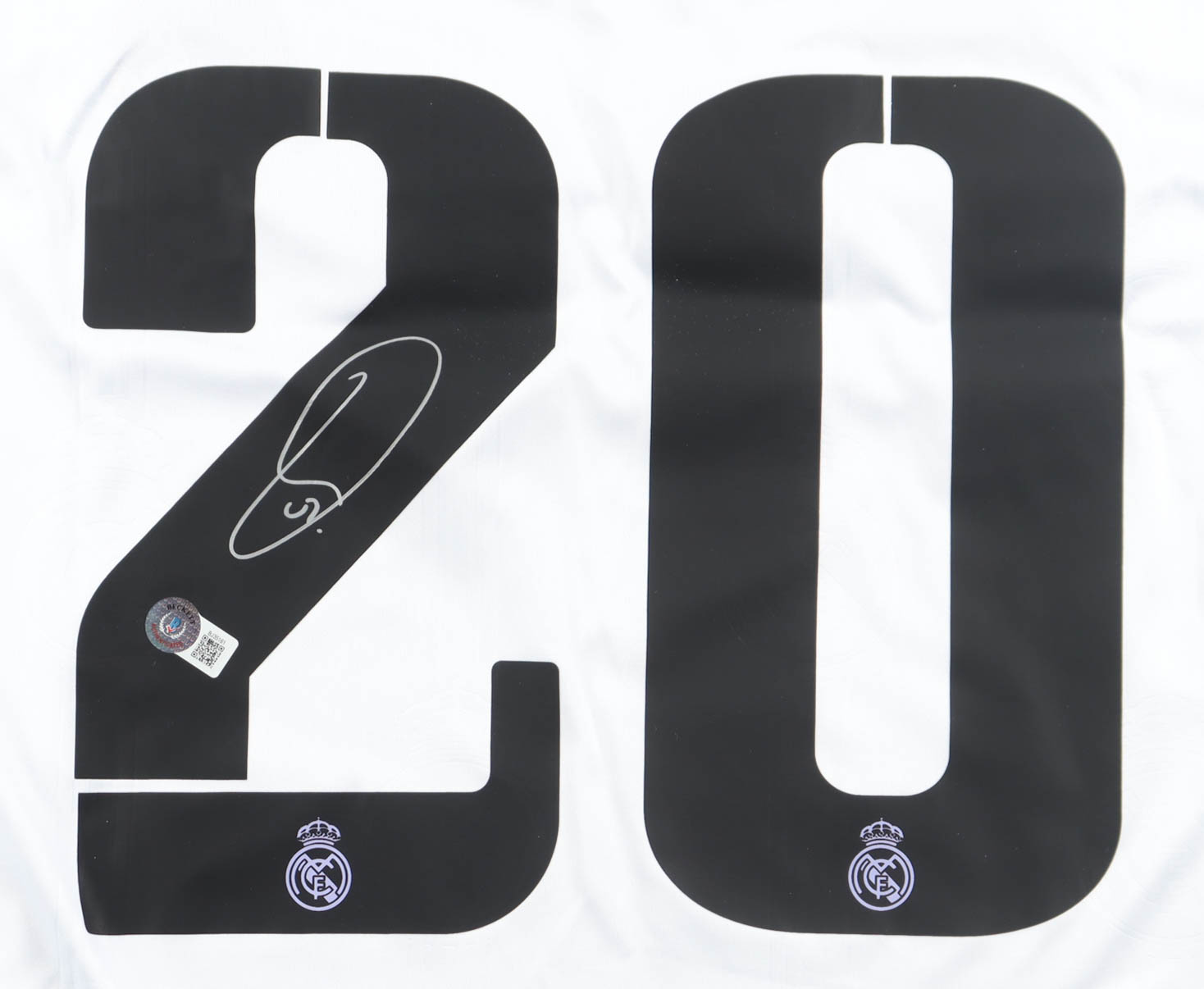 Vinicius Junior Signed Real Madrid CF Adidas Authentic Jersey (Beckett) at PristineAuction.com Vinicius Junior Signed Real Madrid CF Adidas Authentic Jersey (Beckett) at PristineAuction.com