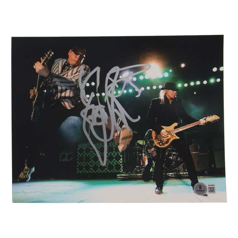 Robin Zander & Rick Nielsen Signed 8x10 Photo (Beckett) at PristineAuction.com Robin Zander & Rick Nielsen Signed 8x10 Photo (Beckett) at PristineAuction.com