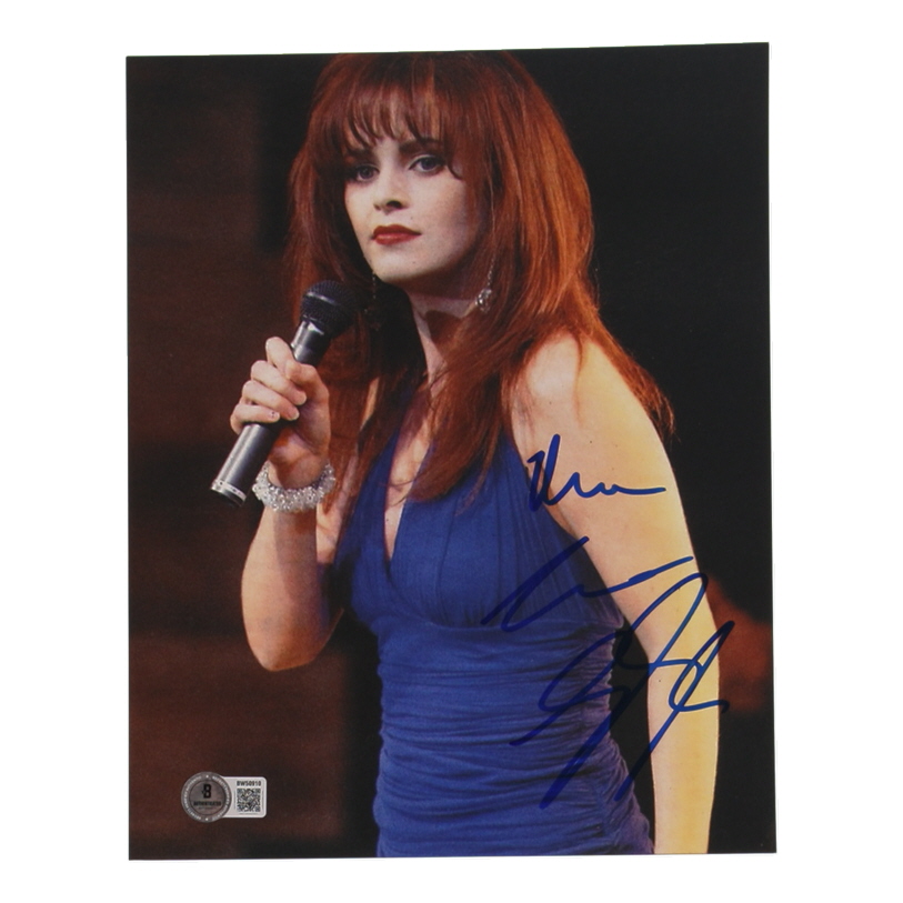 Sheena Easton Signed 8x10 Photo (Beckett) at PristineAuction.com Sheena Easton Signed 8x10 Photo (Beckett) at PristineAuction.com