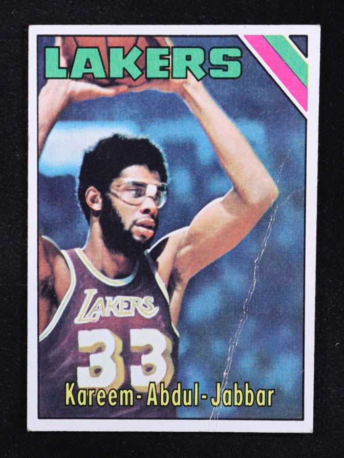Kareem Abdul-Jabbar 1975-76 Topps #90 at PristineAuction.com Kareem Abdul-Jabbar 1975-76 Topps #90 at PristineAuction.com