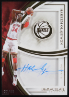 Hakeem Olajuwon 2024-25 Immaculate Collection Shadowbox Signatures #17 #77/99 at PristineAuction.com